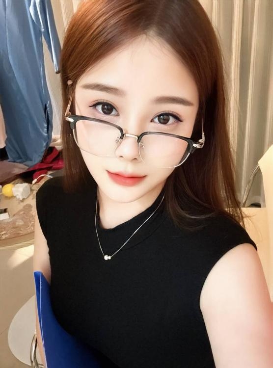大胸兼职妹子