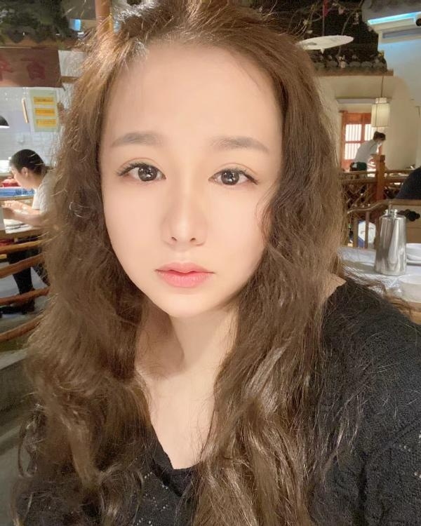 丰满大奶妹妹