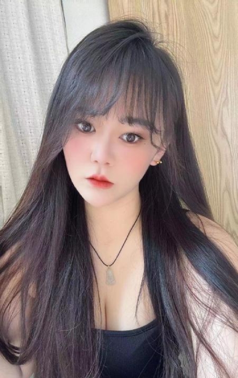 武侯粉嫩小师妹