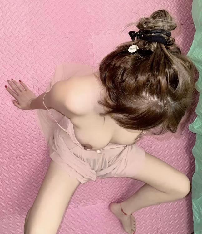 西青大奶小妹