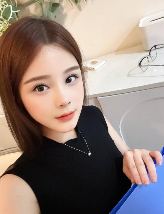 大胸兼职妹子