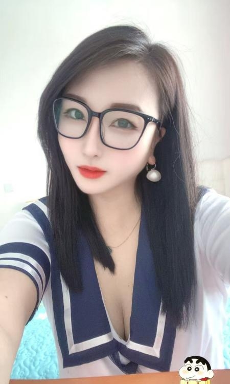 深喉锁喉女神