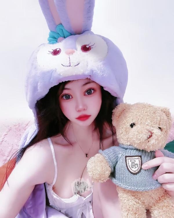 初体验E奶骚女