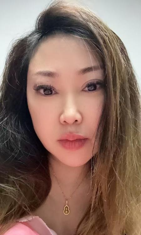 御姐小月
