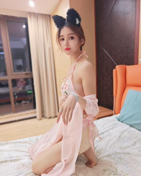 苏州气质玉女形美女