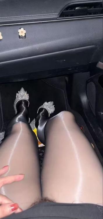 秦淮可野战少妇